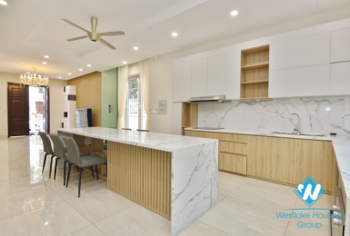 Brand new villa with large garden for rent in Vinhomes Riverside, Long Bien, Ha Noi